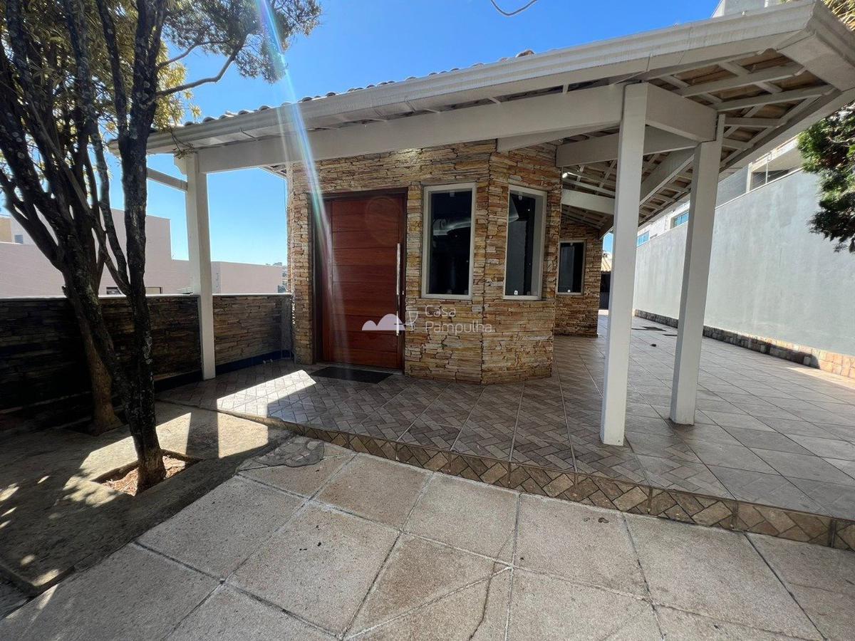 Casa, Heliópolis, 3 Quartos, 5 Vagas, 1 Suíte