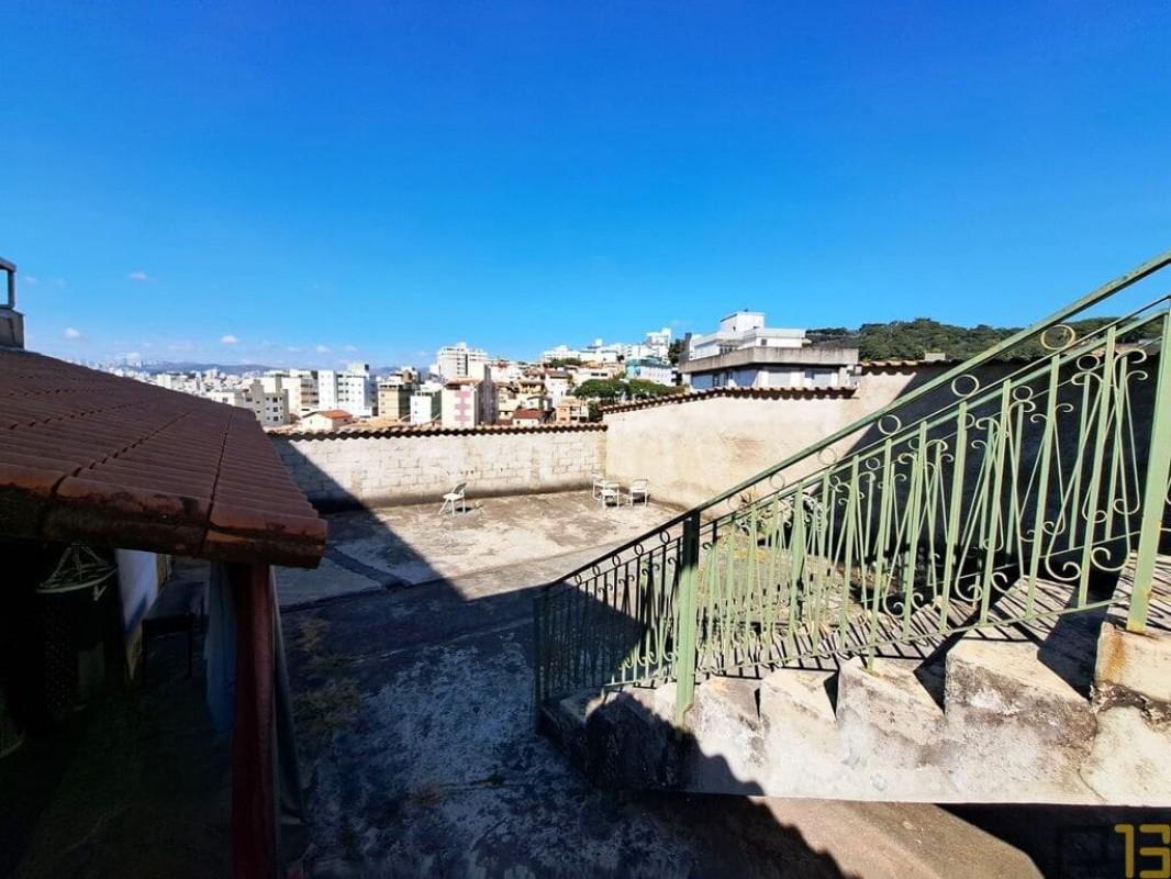 Casa, Minas Brasil, 4 Quartos, 2 Vagas, 2 Suítes