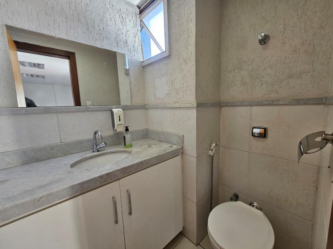 Sala, Estoril, 0 Quarto, 0 Vaga