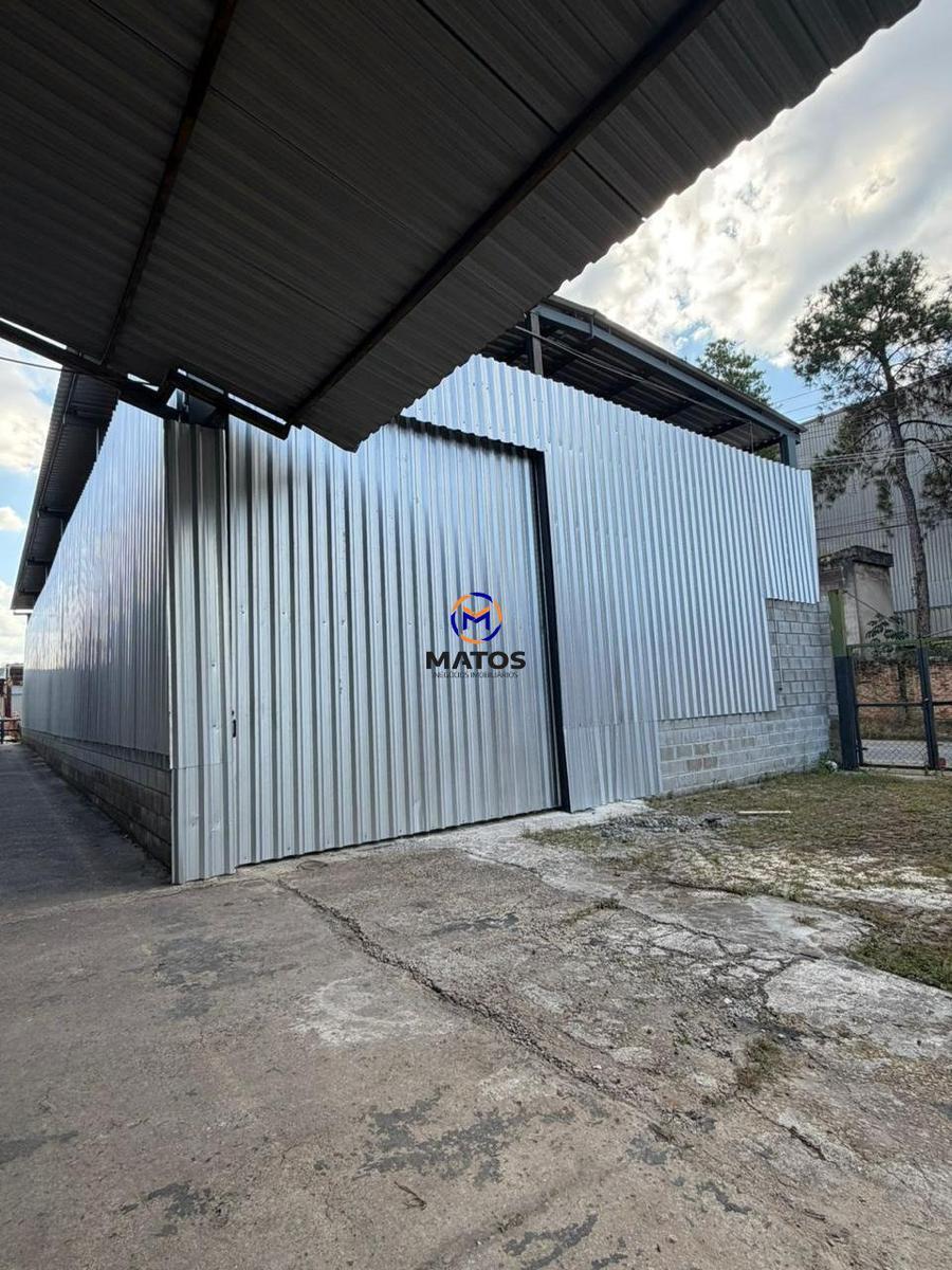 Galpão, Distrito Industrial Simão da Cunha, 0 Quarto, 0 Vaga