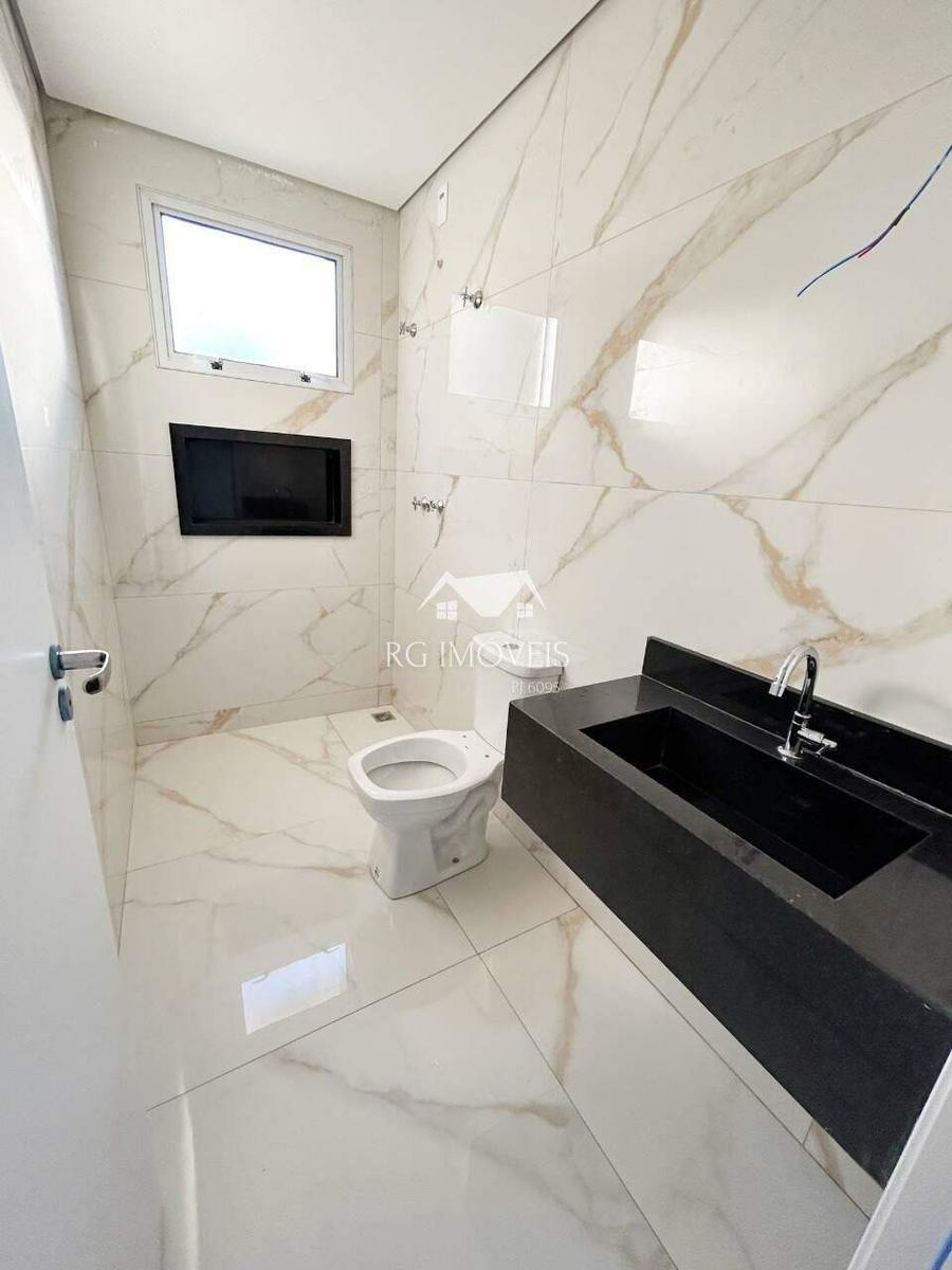 Apartamento, Barreiro, 3 Quartos, 2 Vagas, 1 Suíte