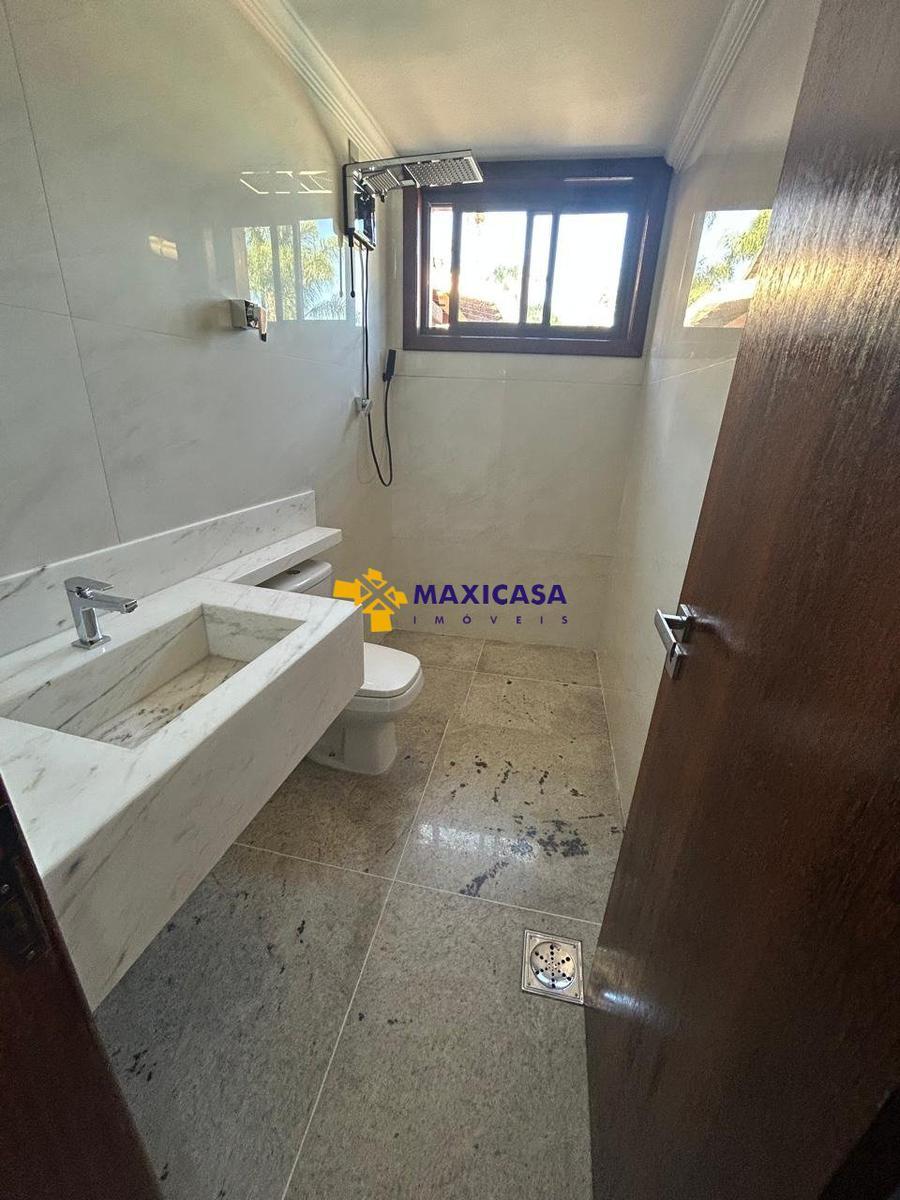 Casa, Jardim Atlântico, 5 Quartos, 6 Vagas, 3 Suítes