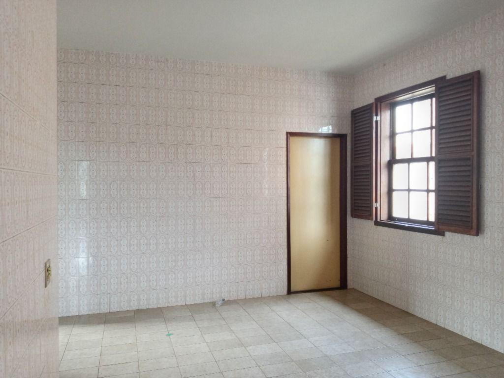 Casa, Centro, 3 Quartos, 2 Vagas