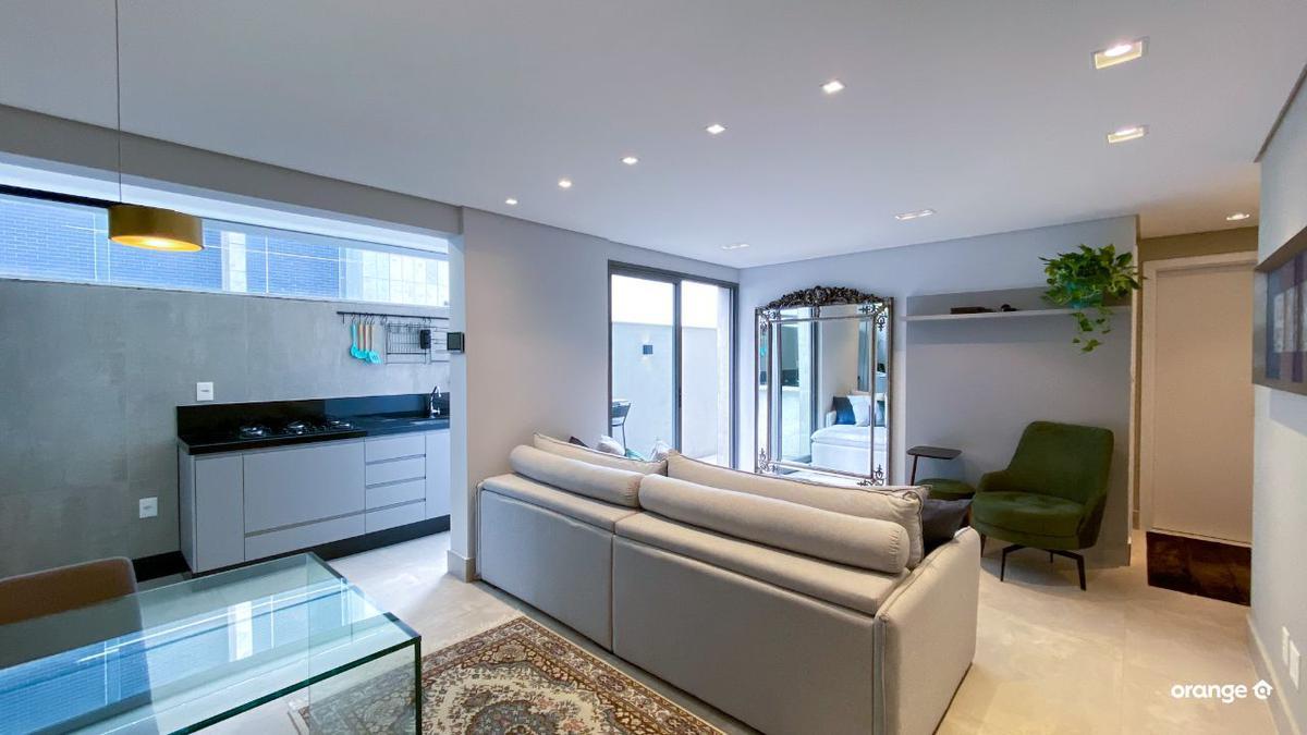 Apartamento, Funcionários, 2 Quartos, 2 Vagas, 2 Suítes