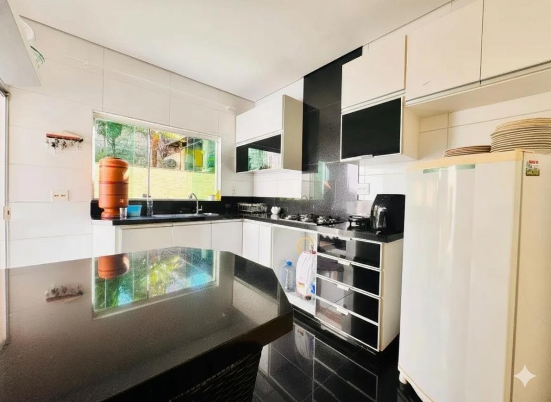 Casa, Rio Branco, 4 Quartos, 3 Vagas, 1 Suíte