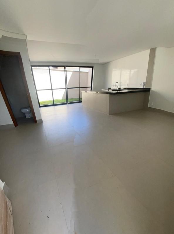 Casa, Vila Clóris, 3 Quartos, 2 Vagas, 1 Suíte