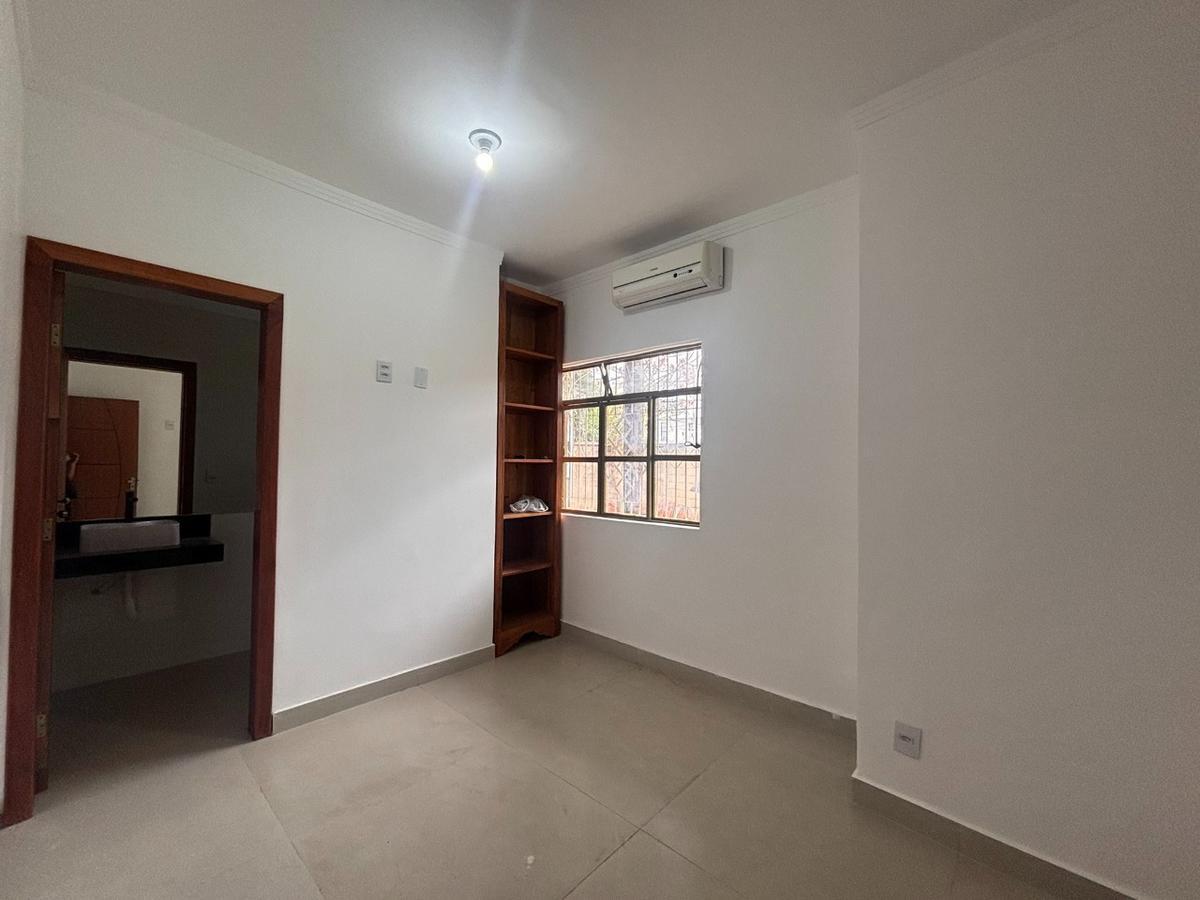 Casa, Planalto, 4 Quartos, 2 Vagas, 4 Suítes