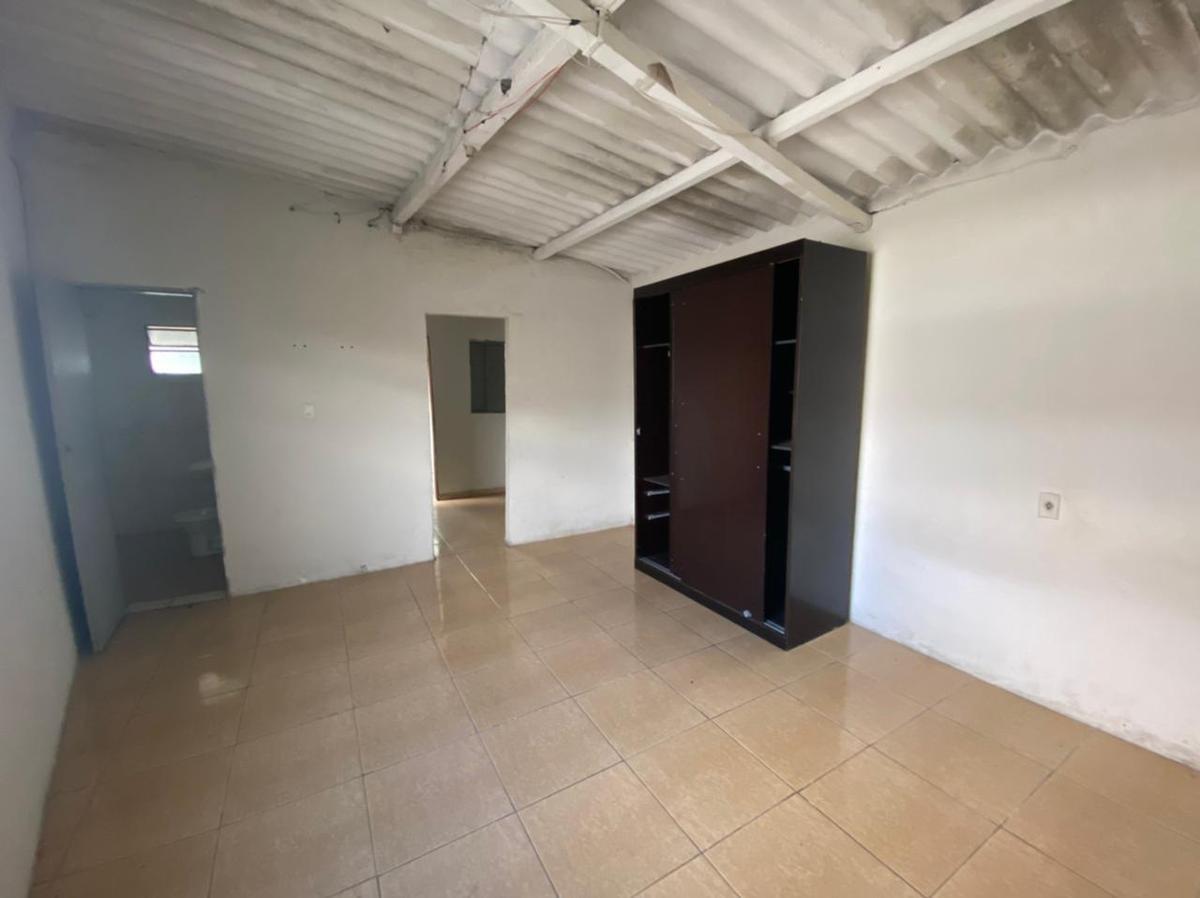 Lote, Monte Castelo, 8 Quartos, 4 Vagas