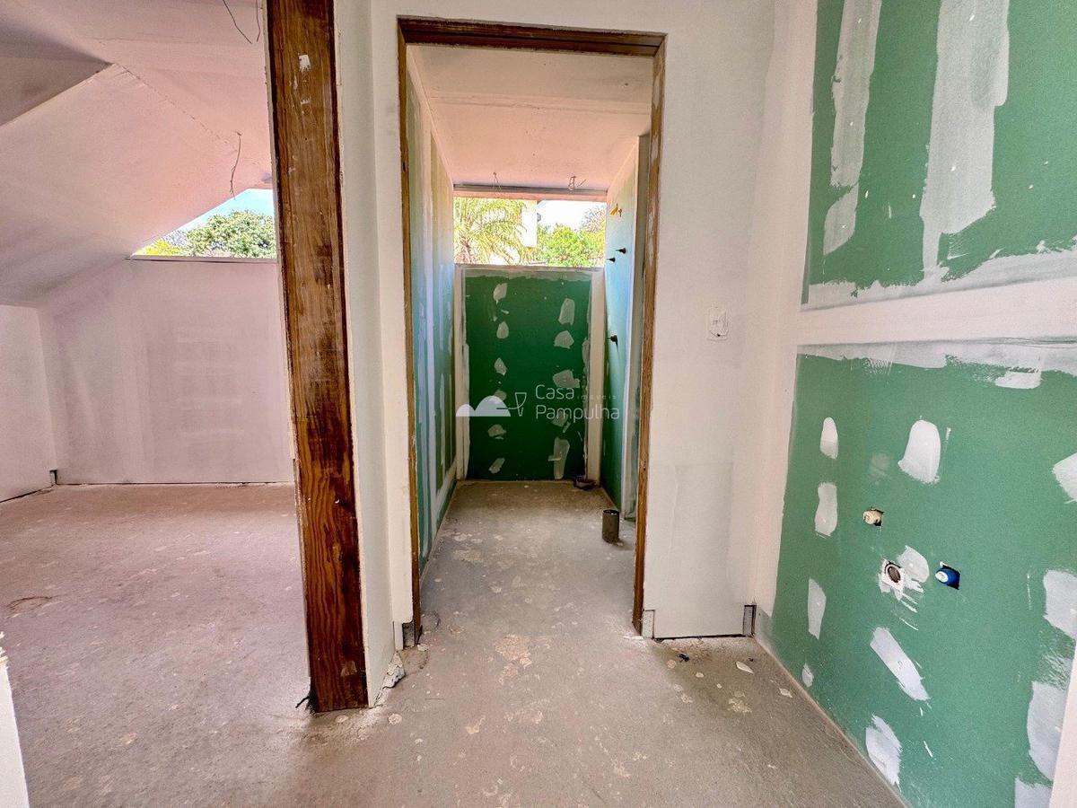 Casa, Trevo, 4 Quartos, 4 Vagas, 2 Suítes