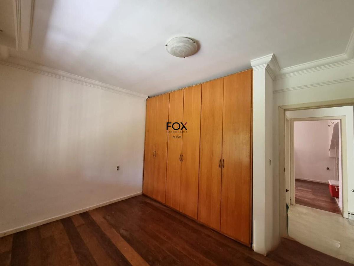 Casa, Estoril, 6 Quartos, 3 Vagas, 1 Suíte