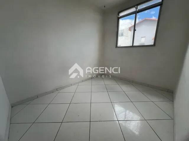 Apartamento, Chácaras Reunidas Santa Terezinha, 2 Quartos, 0 Vaga, 0 Suíte