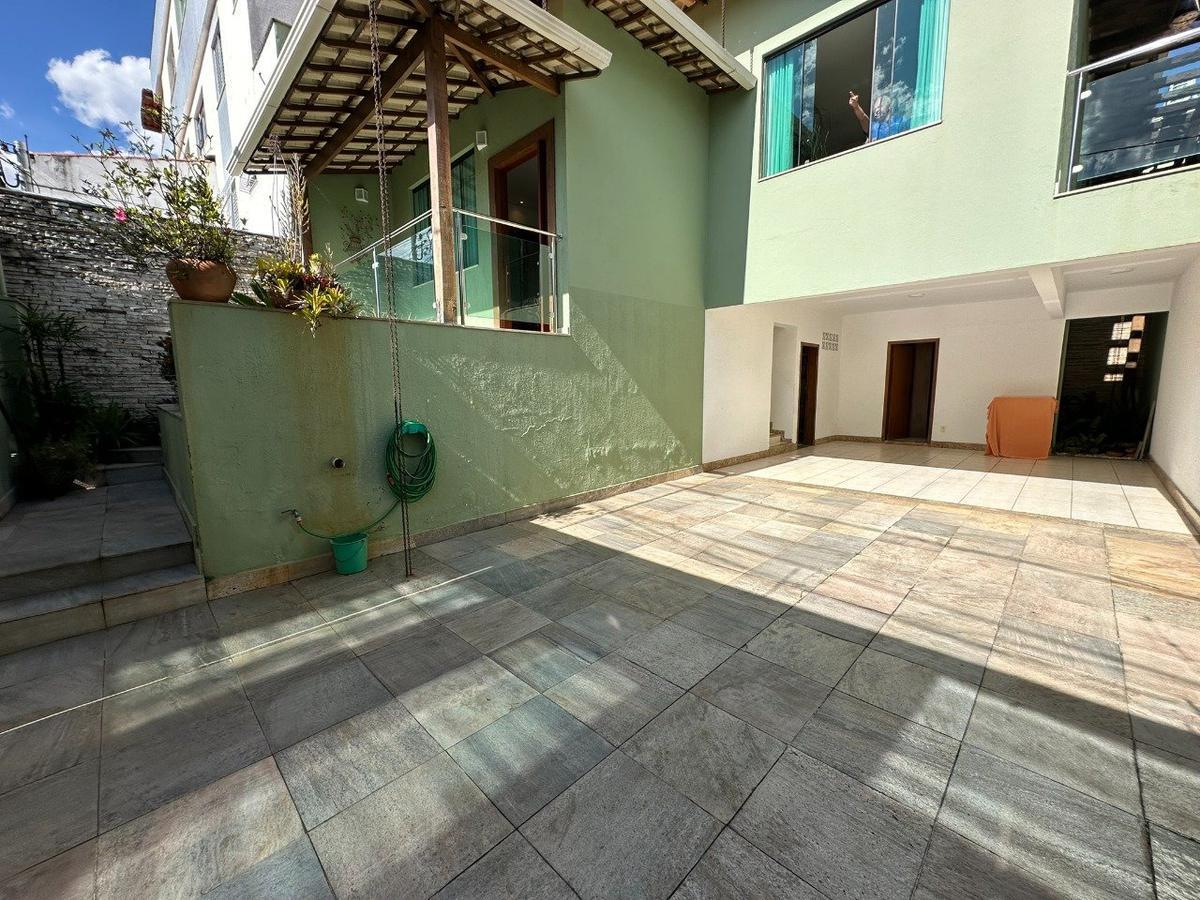 Casa, União, 3 Quartos, 6 Vagas, 1 Suíte