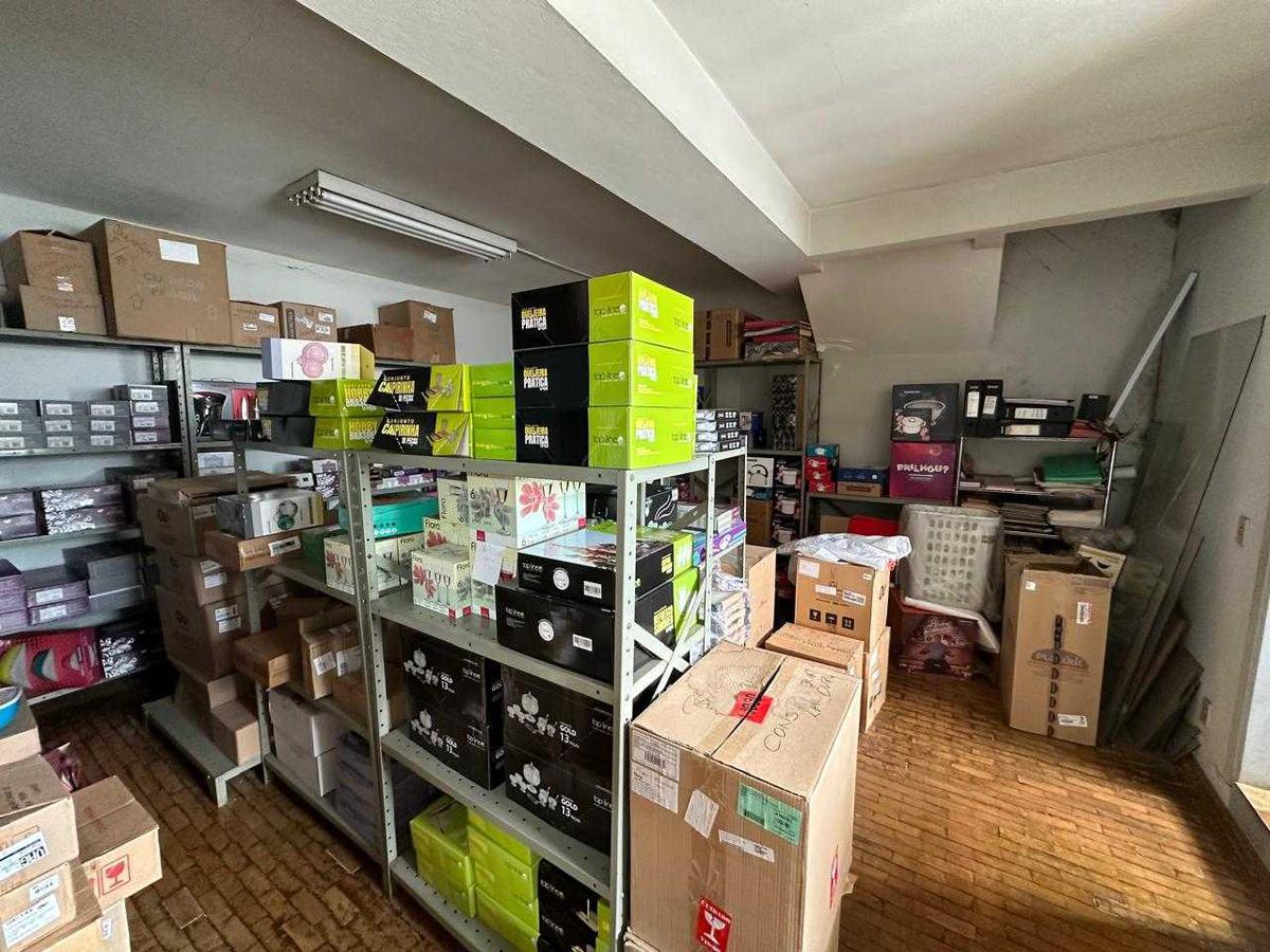 Andar, Centro, 0 Quarto, 0 Vaga