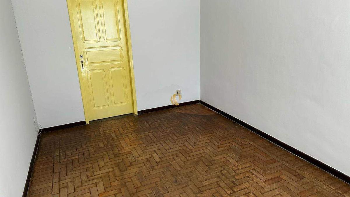 Casa, Centro, 4 Quartos, 2 Vagas, 1 Suíte