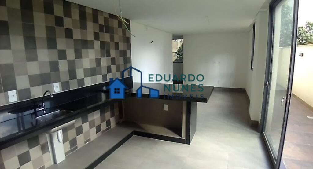 Apartamento, Funcionários, 2 Quartos, 2 Vagas, 1 Suíte