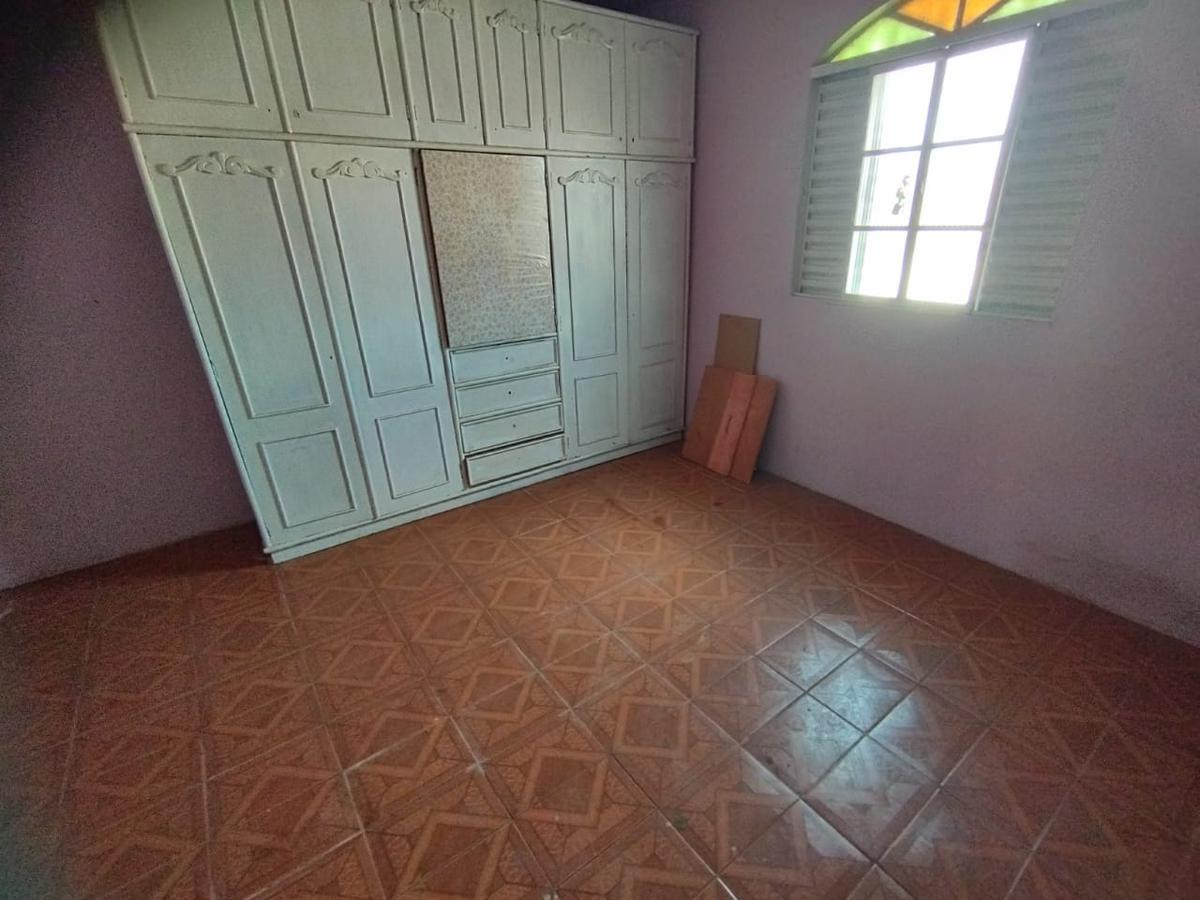 Casa, Santa Cruz, 6 Quartos, 3 Vagas, 1 Suíte