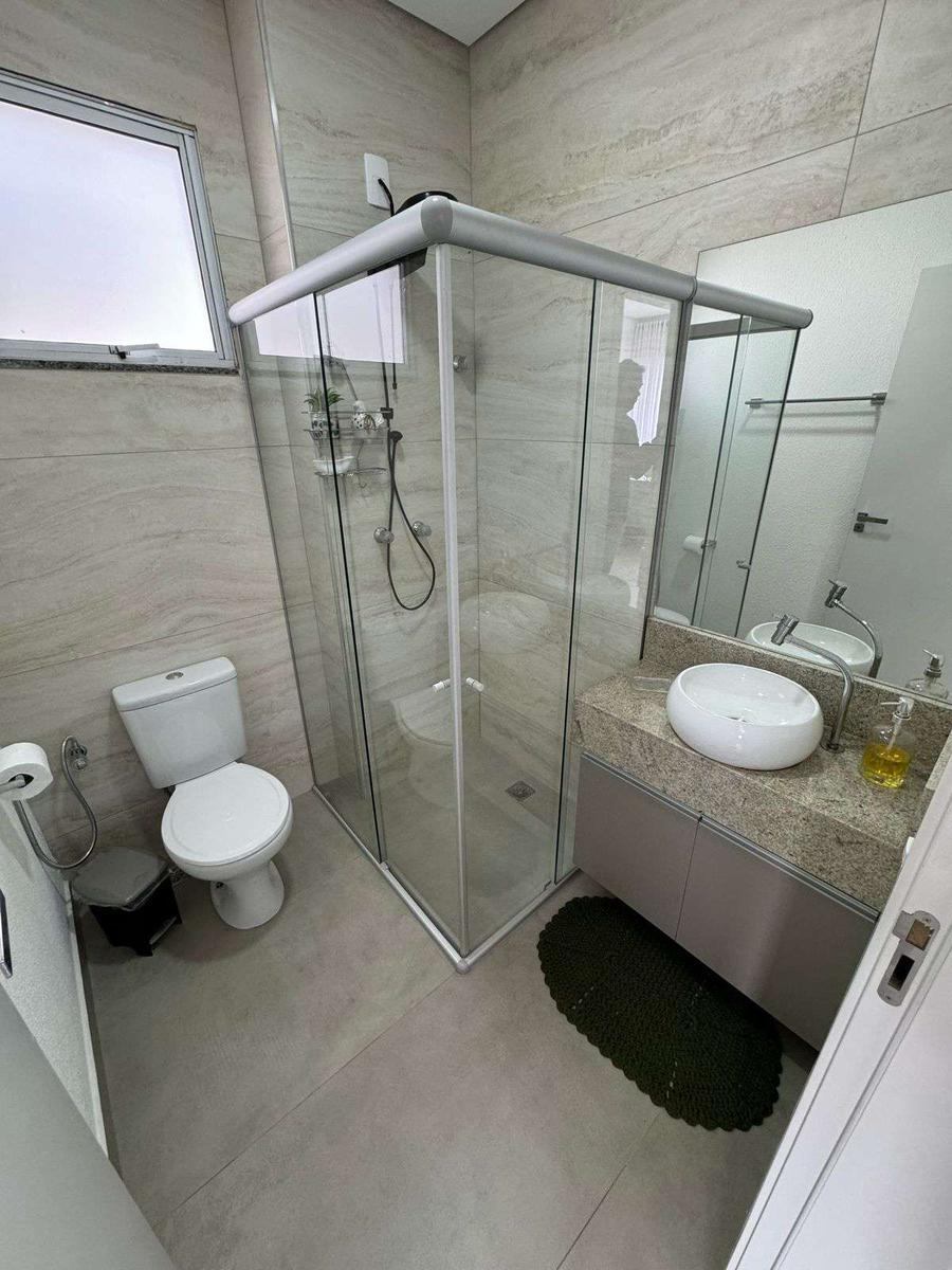 Apartamento, Sagrada Família, 2 Quartos, 2 Vagas, 1 Suíte