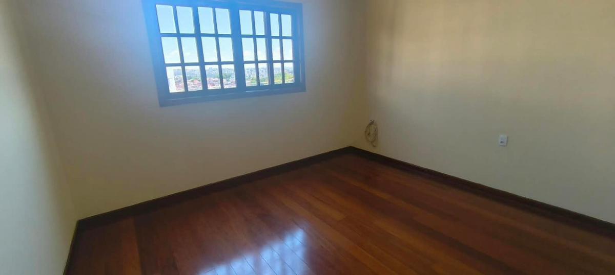 Casa, Pirajá, 3 Quartos, 2 Vagas, 1 Suíte