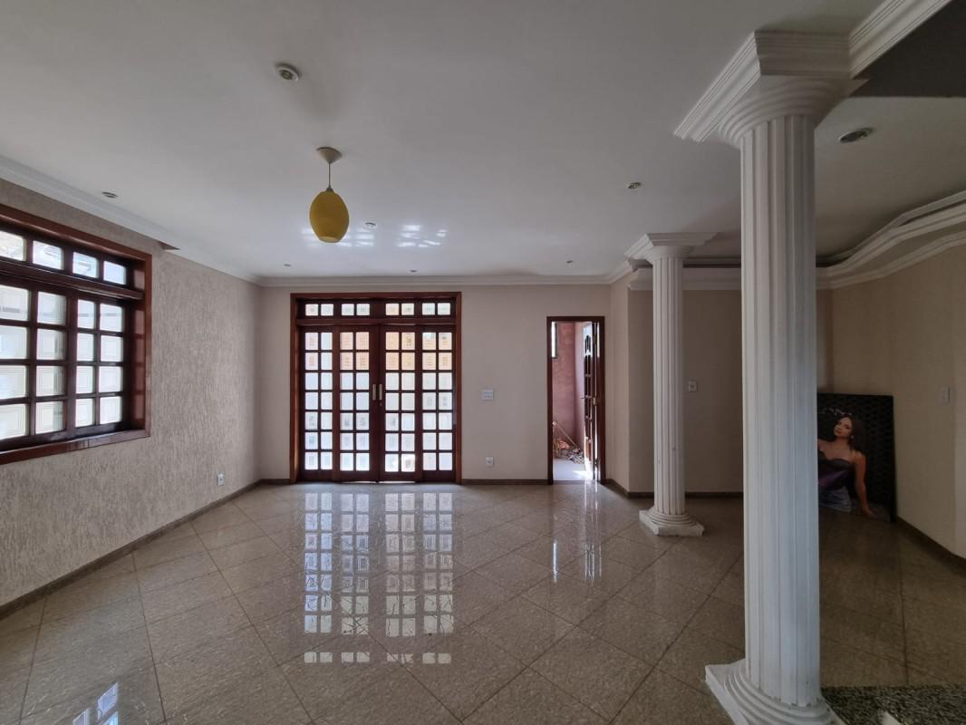 Casa, Jardim Riacho das Pedras, 4 Quartos, 5 Vagas, 3 Suítes