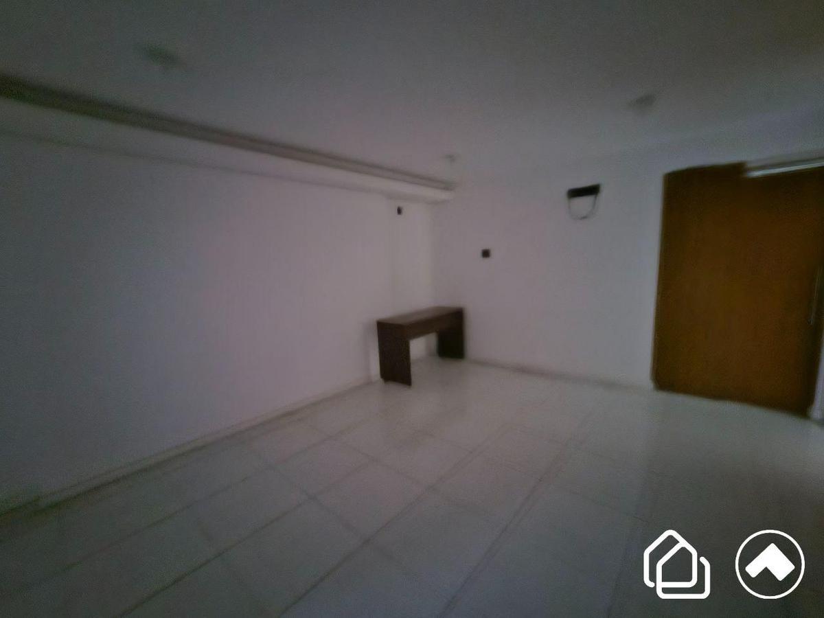 Sala, Barro Preto