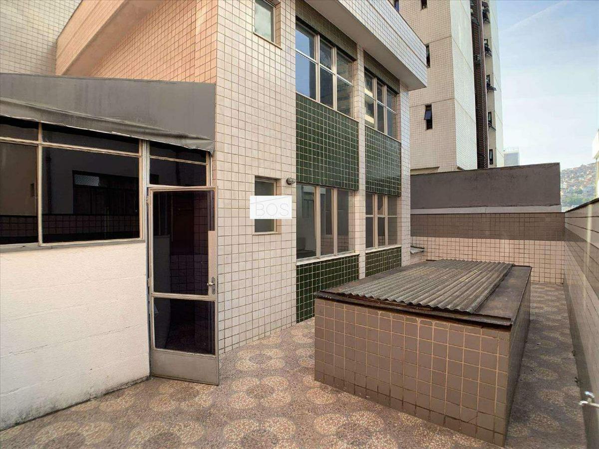Prédio, Funcionários, 0 Quarto, 14 Vagas