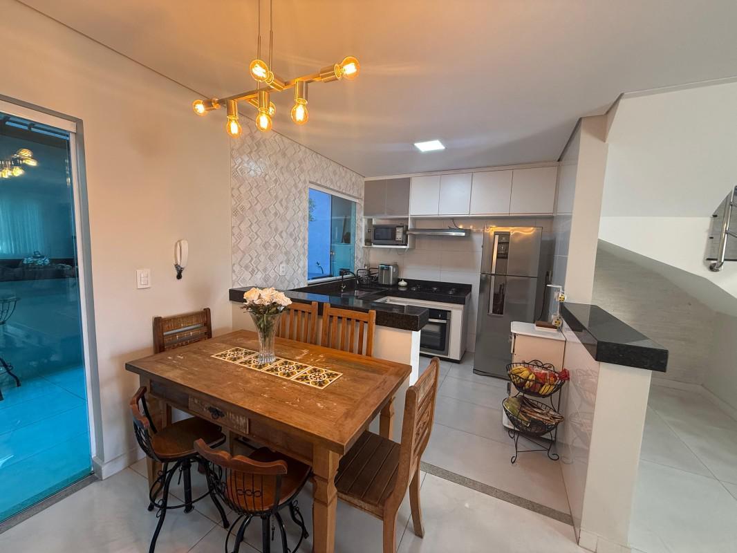 Casa, Planalto, 3 Quartos, 2 Vagas, 1 Suíte