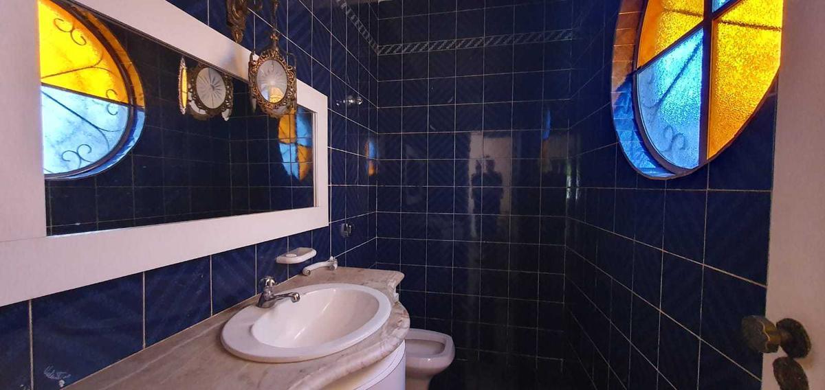 Casa Comercial, São Francisco, 4 Quartos, 6 Vagas, 1 Suíte