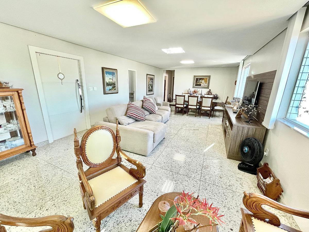 Apartamento, Castelo, 4 Quartos, 2 Vagas, 2 Suítes