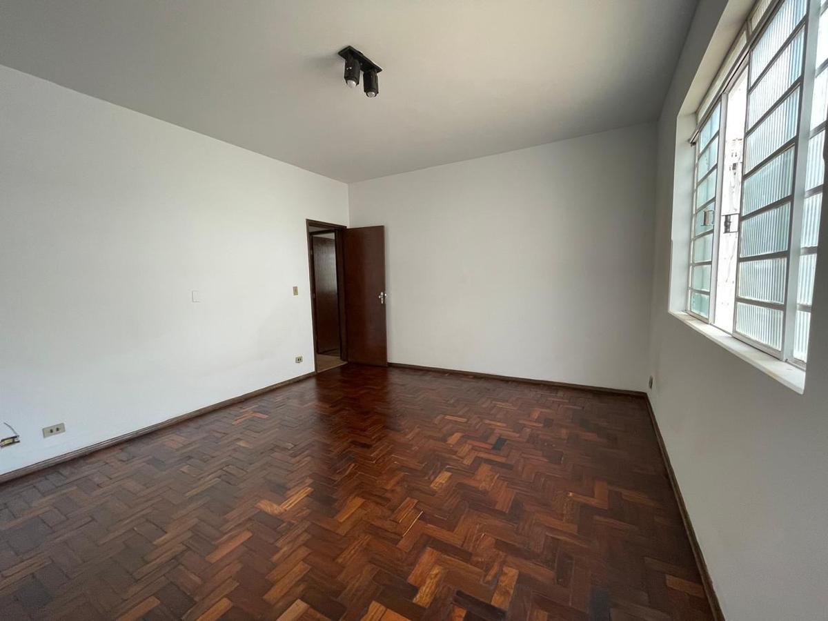 Casa, Cidade Nova, 3 Quartos, 4 Vagas, 1 Suíte