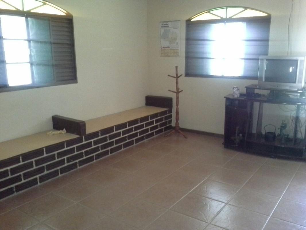 Fazenda, Ravena, 3 Quartos, 0 Vaga