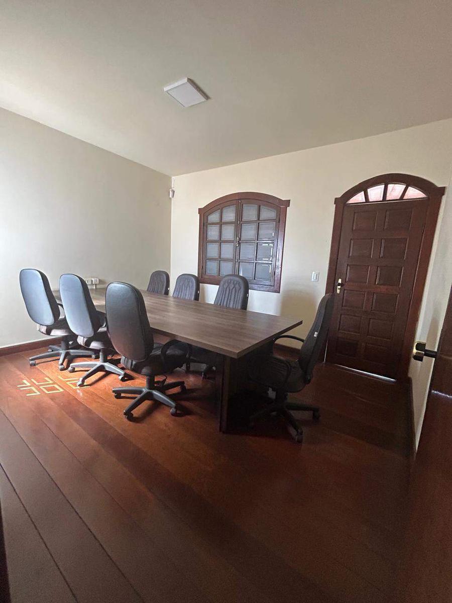 Casa, Lindéia, 5 Quartos, 2 Vagas, 1 Suíte