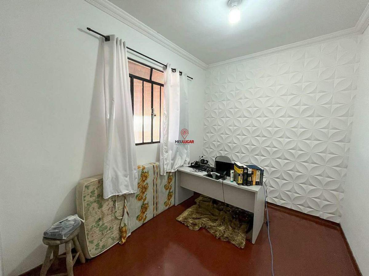 Casa, Barreiro, 3 Quartos, 4 Vagas, 1 Suíte