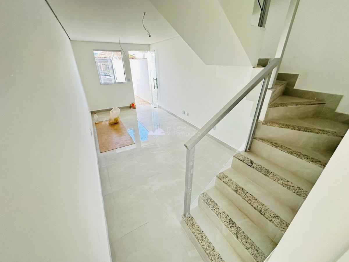 Casa, Floramar, 2 Quartos, 1 Vaga, 2 Suítes