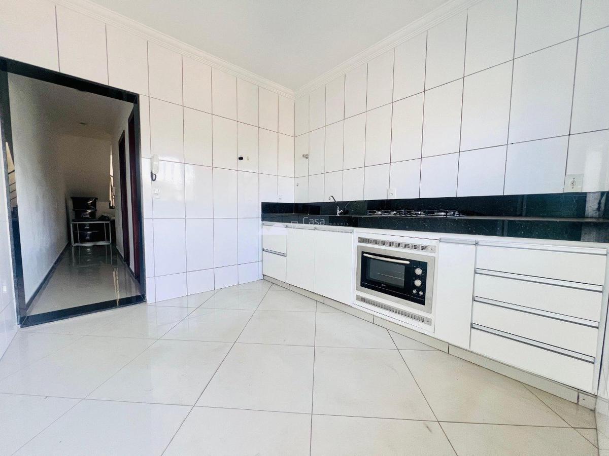 Casa, Céu Azul, 3 Quartos, 4 Vagas, 1 Suíte