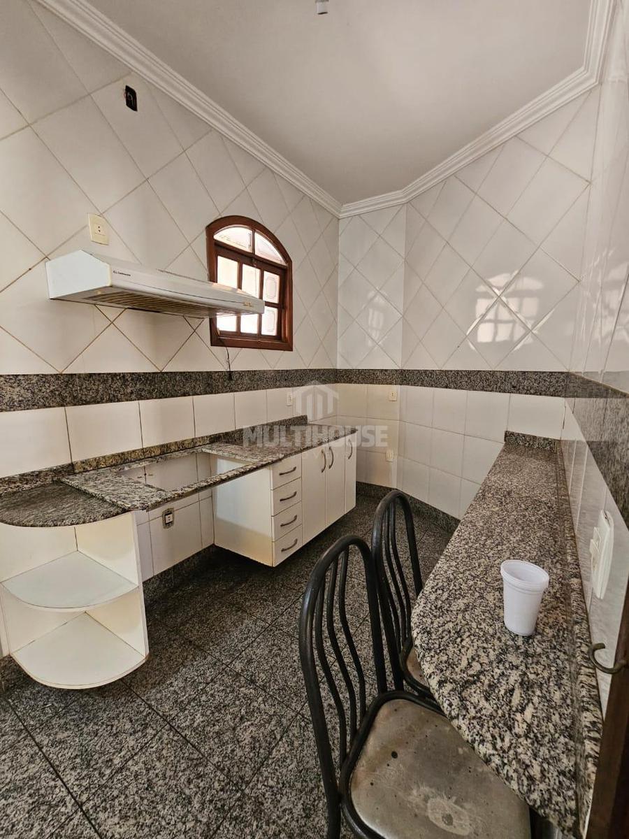 Casa, Santa Branca, 3 Quartos, 0 Vaga, 1 Suíte