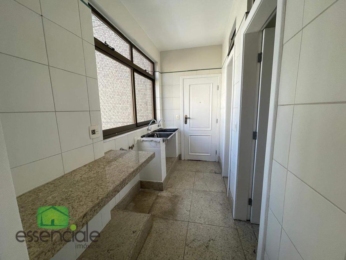 Apartamento, Barreiro, 3 Quartos, 2 Vagas, 1 Suíte
