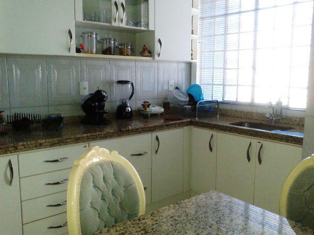 Casa, Castelo, 6 Quartos, 6 Vagas, 2 Suítes