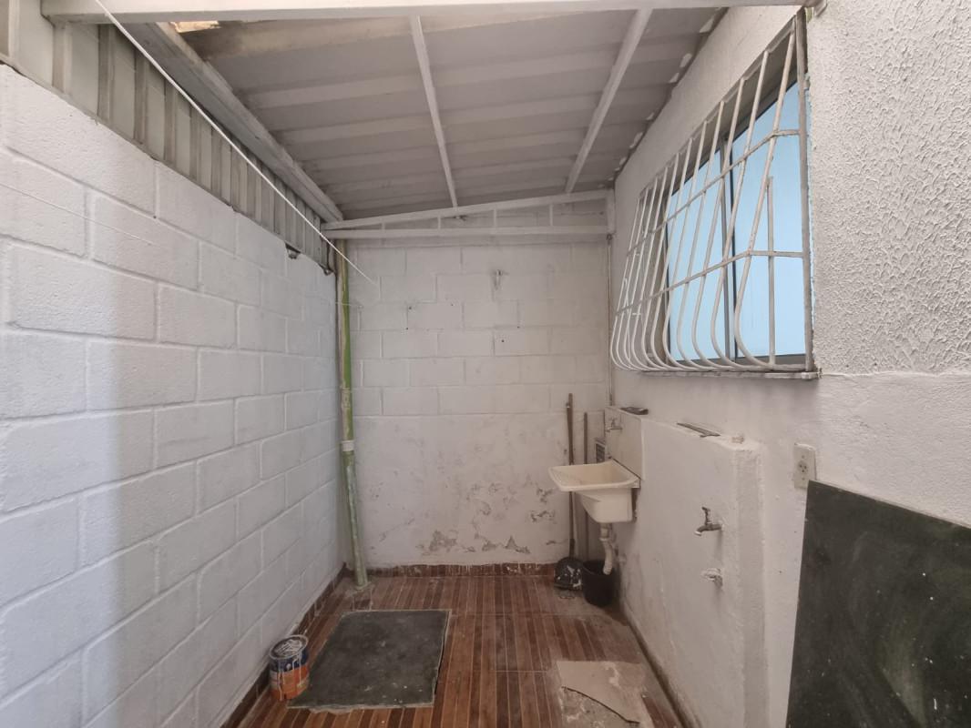 Apartamento, Jardim Riacho das Pedras, 2 Quartos, 1 Vaga