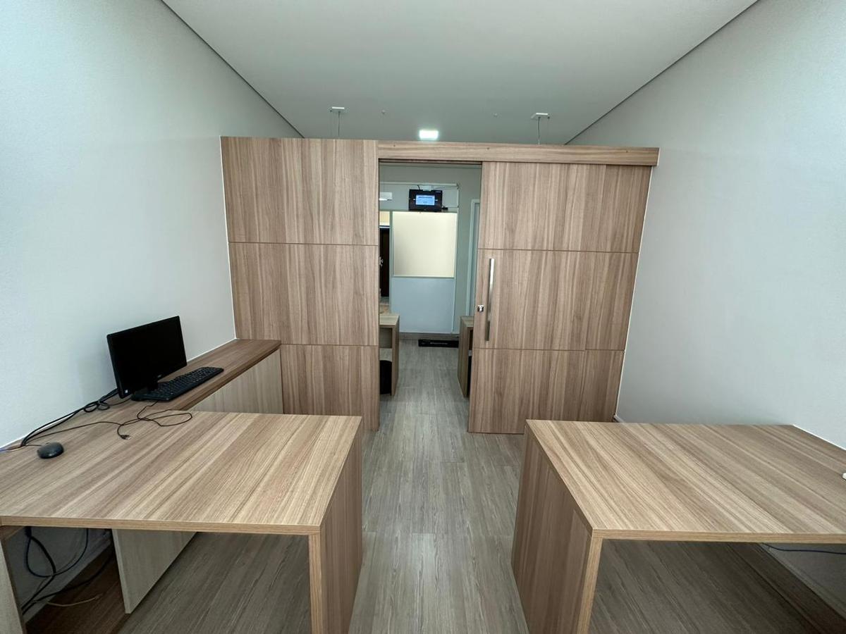 Sala, Centro
