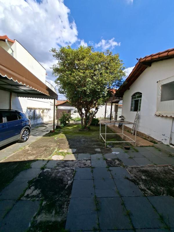 Casa, Miramar (barreiro), 4 Quartos, 6 Vagas, 1 Suíte