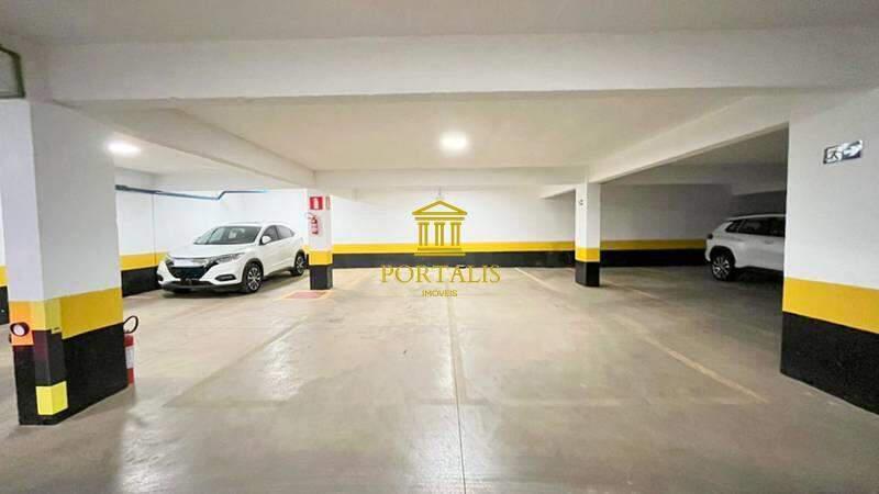 Apartamento, Funcionários, 2 Quartos, 2 Vagas, 1 Suíte