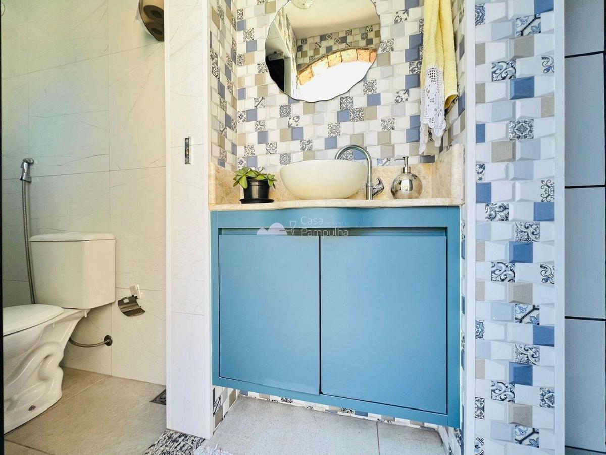 Casa, Santa Branca, 3 Quartos, 4 Vagas, 1 Suíte