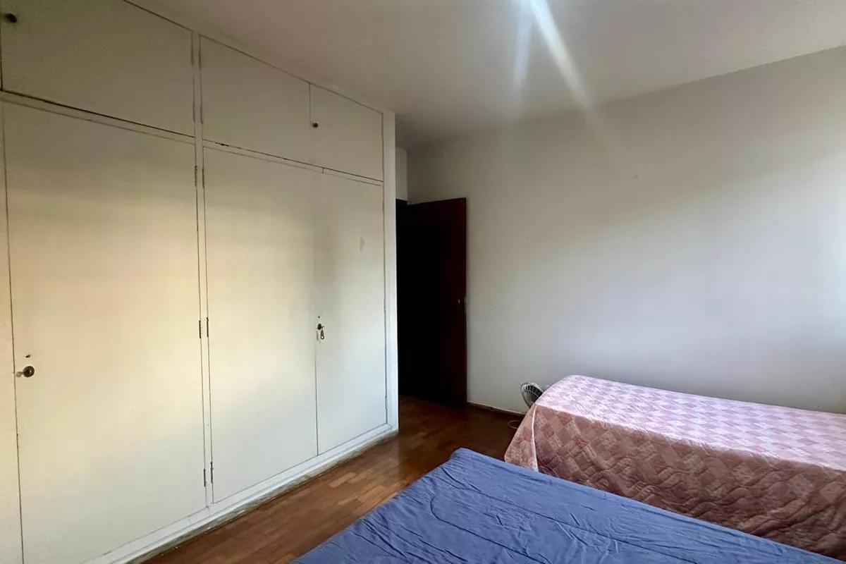 Casa, Serra, 4 Quartos, 4 Vagas, 1 Suíte