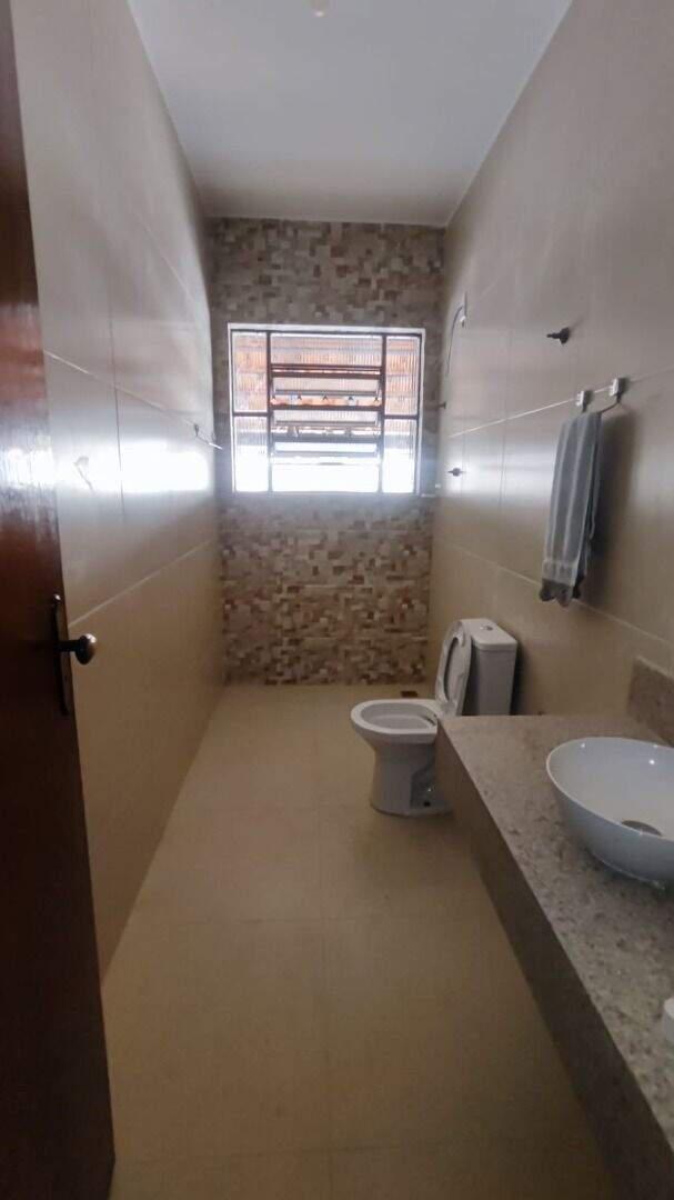 Casa, Centro, 4 Quartos, 5 Vagas, 1 Suíte