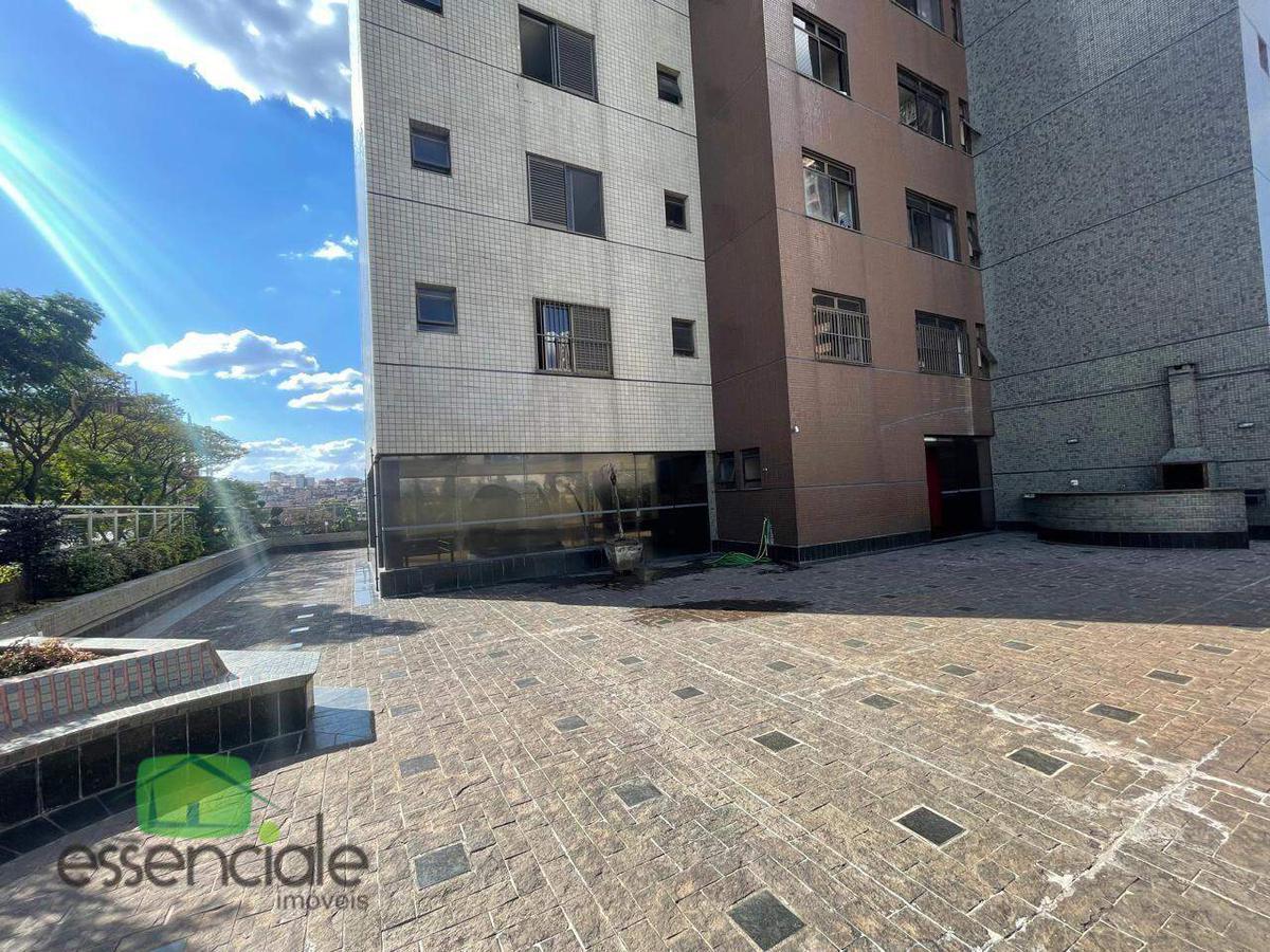 Apartamento, Barreiro, 3 Quartos, 2 Vagas, 1 Suíte