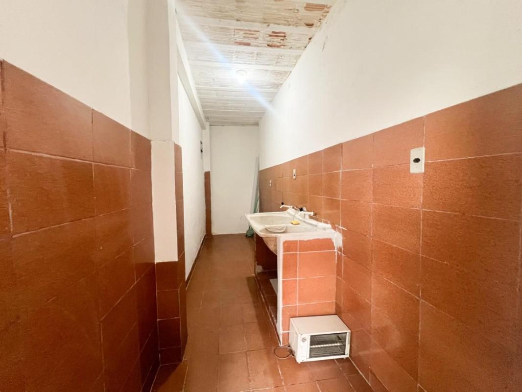 Casa, Confisco, 3 Quartos, 2 Vagas, 1 Suíte