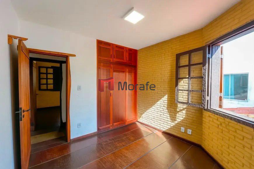 Casa, Castelo, 4 Quartos, 4 Vagas, 1 Suíte