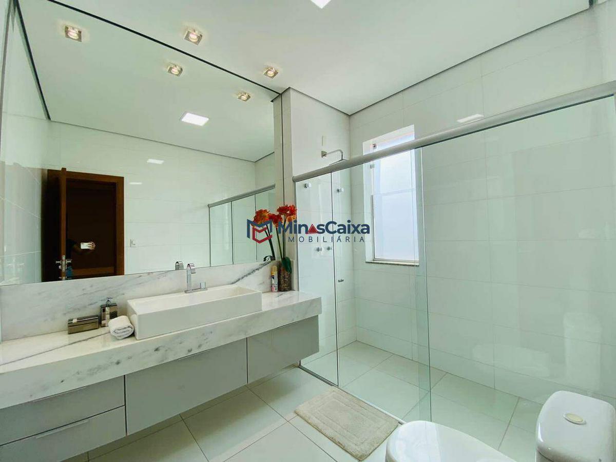 Cobertura, Funcionários, 3 Quartos, 3 Vagas, 2 Suítes