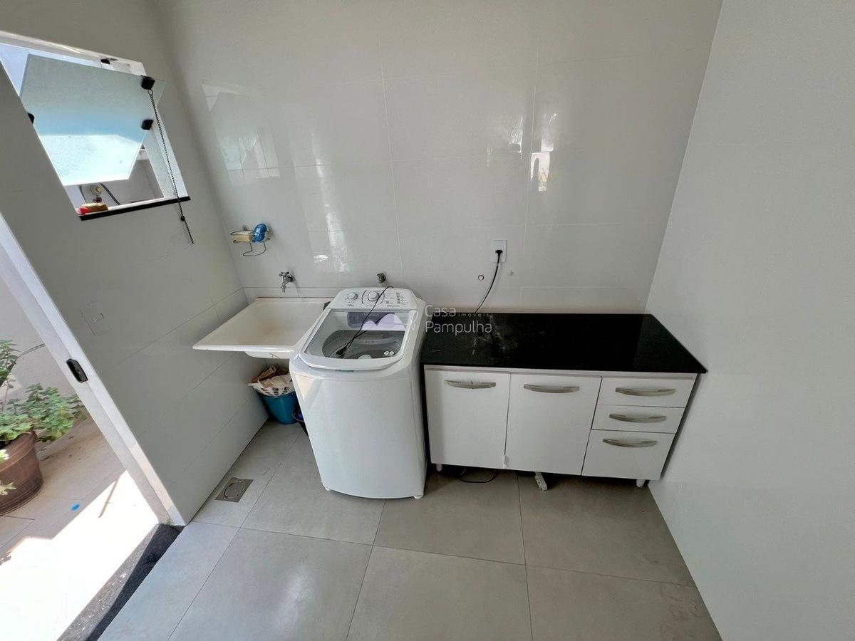 Casa, Planalto, 3 Quartos, 4 Vagas, 1 Suíte