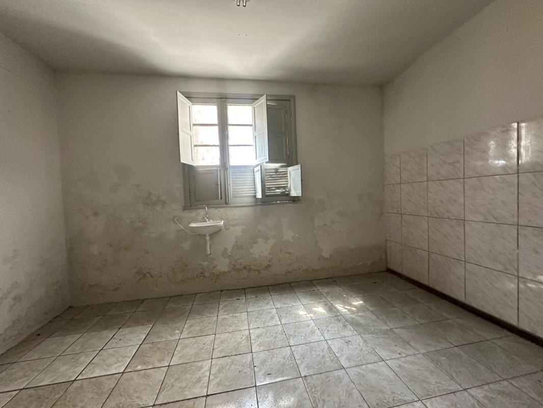 Sala, Centro, 1 Quarto, 0 Vaga